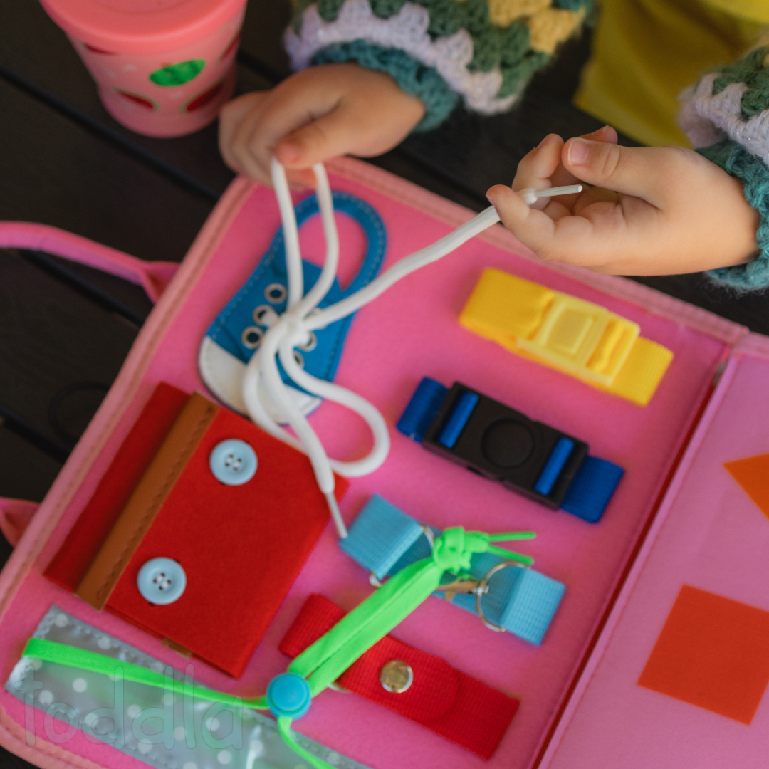 Tablero de actividades Montessori Namaste™