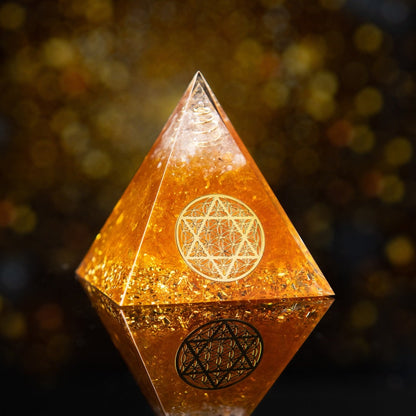 Pirámide de Orgonita y Citrino para la Manifestación y Abundancia