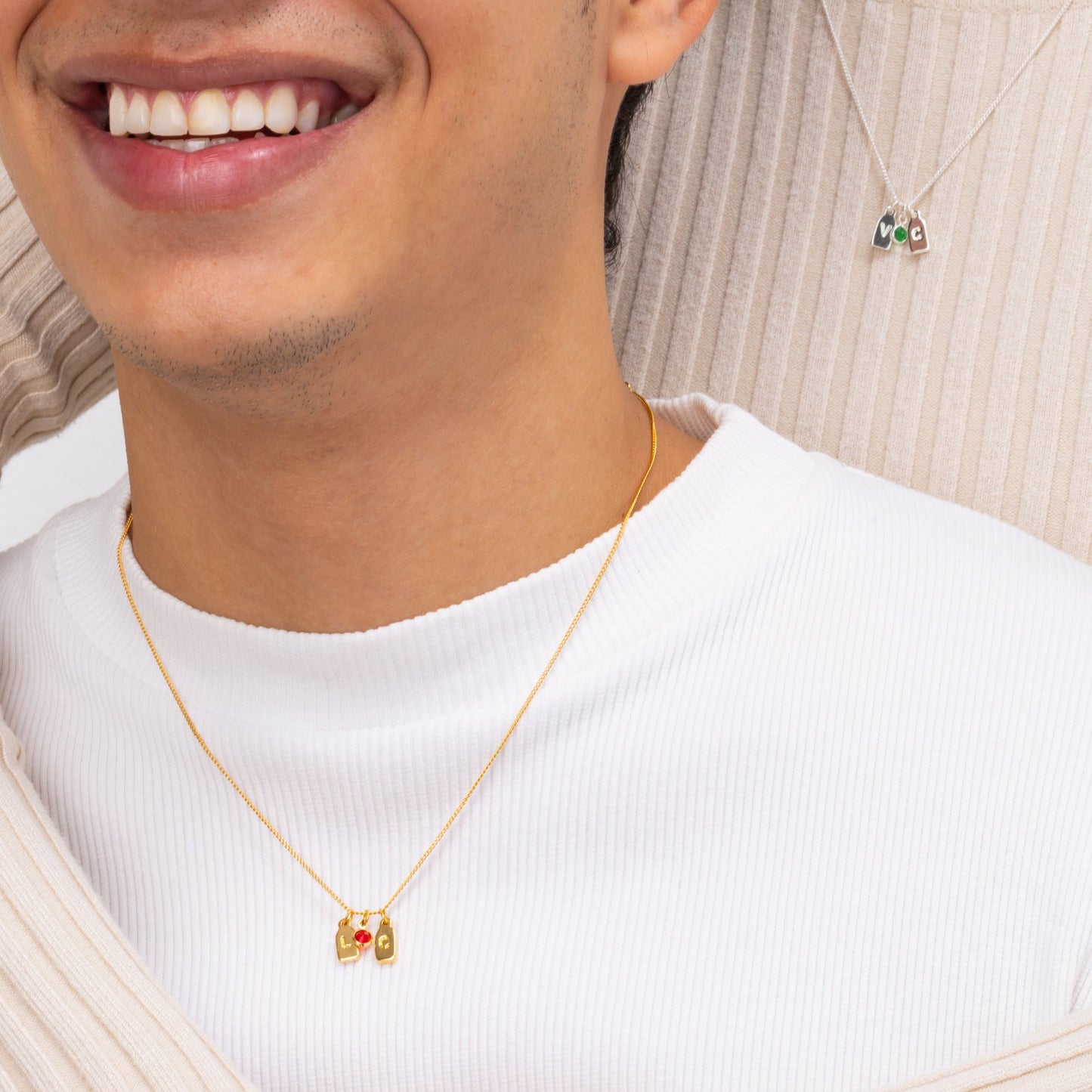 Collar 2 iniciales + piedra de aniversario