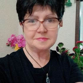 Laura L.