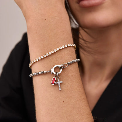 Pulsera con dije de cruz y piedra natal de cuentas