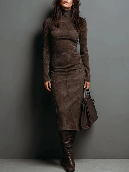 Vestido Midi de Gamuza y Cuello Alto